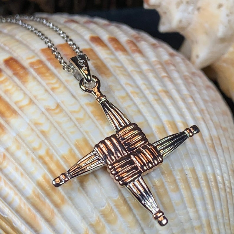 Saint Brigid's Cross Necklace, Celtic Cross Pendant, Irish Jewelry,  Religious Jewelry, Ireland Gift, St. Bridget's Cross Pendant, Mom Gift -  Etsy Israel